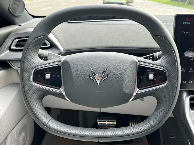 Arcfox Alpha S5 — Фото автомобиля 9