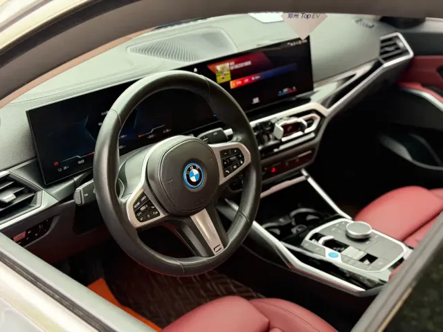 BMW i3 — Фото автомобиля 15