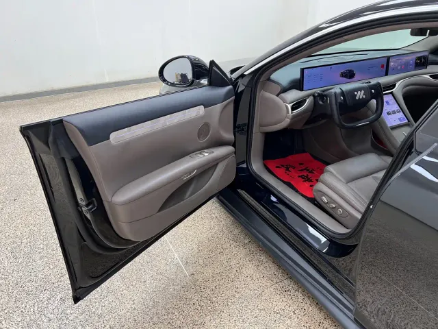 IM Motors L6 — Фото автомобиля 10