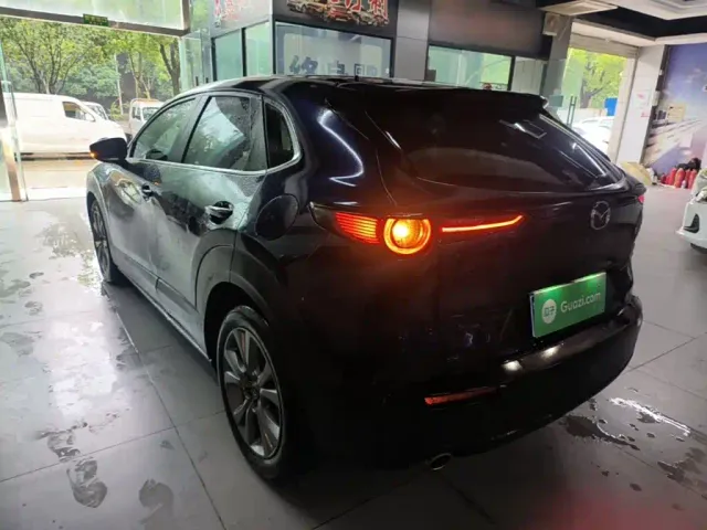 Mazda CX-30 — Фото автомобиля 4
