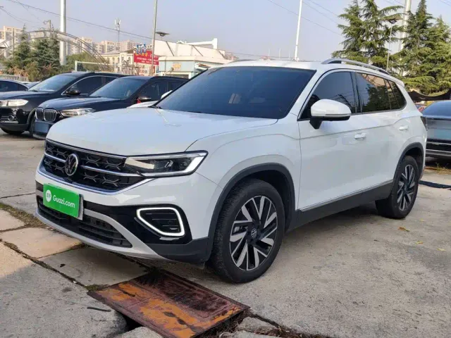 Фотография автомобиля — Volkswagen Tayron