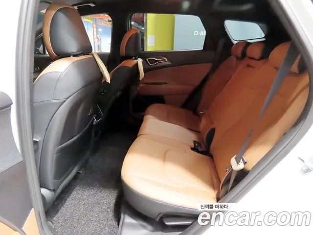Kia Sportage Sportage 5-е поколение Бензин 1.6 турбо 2WD — Фото автомобиля 12