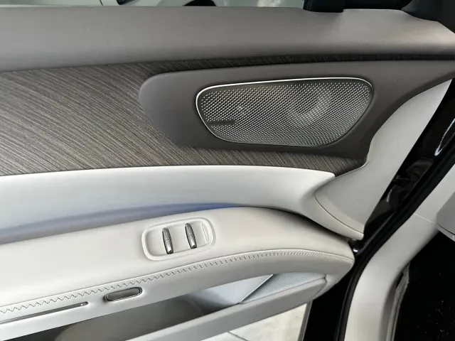 Leapmotor D Series — Фото автомобиля 5