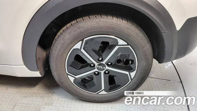 Kia Niro The All New Niro — Фото автомобиля 6