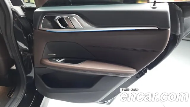 BMW i4 — Фото автомобиля 22