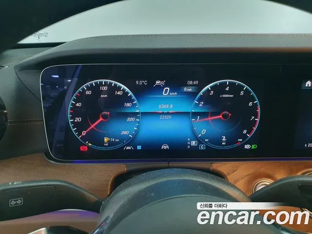 Mercedes-Benz E-Class — Фото автомобиля 8