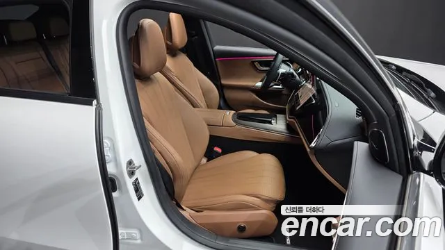 Mercedes-Benz E-Class W214 — Фото автомобиля 16