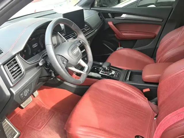 Audi Q5L — Фото автомобиля 4