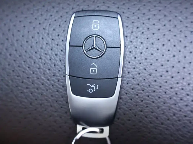 Mercedes-Benz GLC-Class — Фото автомобиля 25