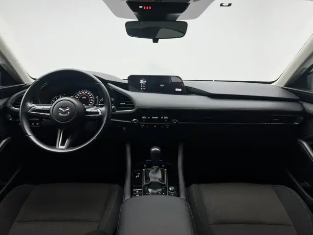 Mazda Axela — Фото автомобиля 17