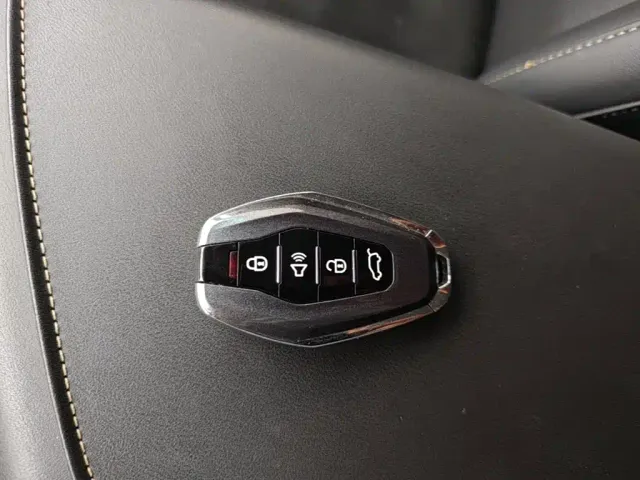 Jetour X70 — Фото автомобиля 8