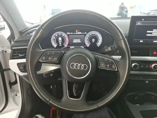 Audi A4L — Фото автомобиля 10