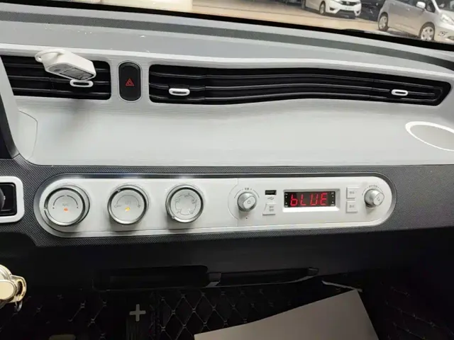 Wuling Hongguang Mini EV — Фото автомобиля 12
