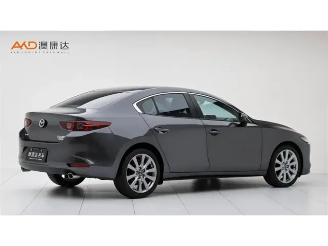 Mazda Axela — Фото автомобиля 3