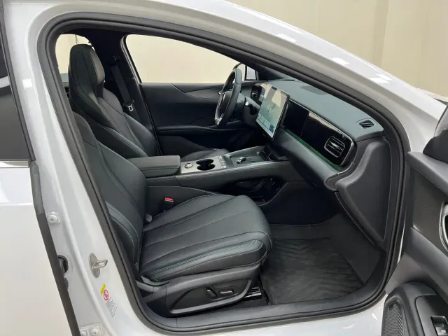 BYD Seal 06 — Фото автомобиля 28