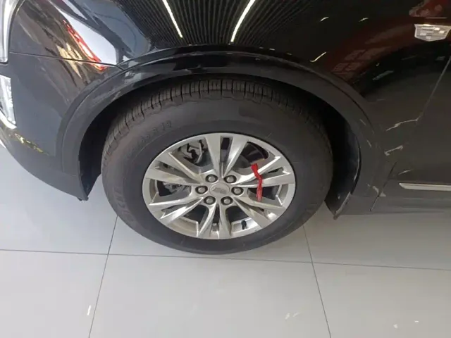 Cadillac XT5 — Фото автомобиля 22