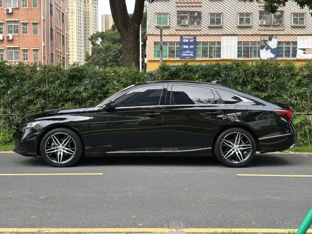 Honda Accord — Фото автомобиля 7