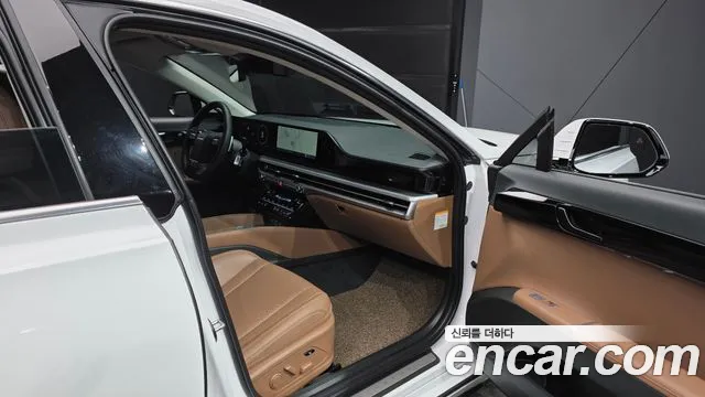 Hyundai Grandeur GN7 — Фото автомобиля 17