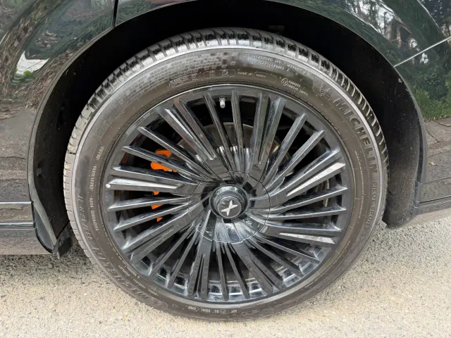 Xpeng G9 — Фото автомобиля 7