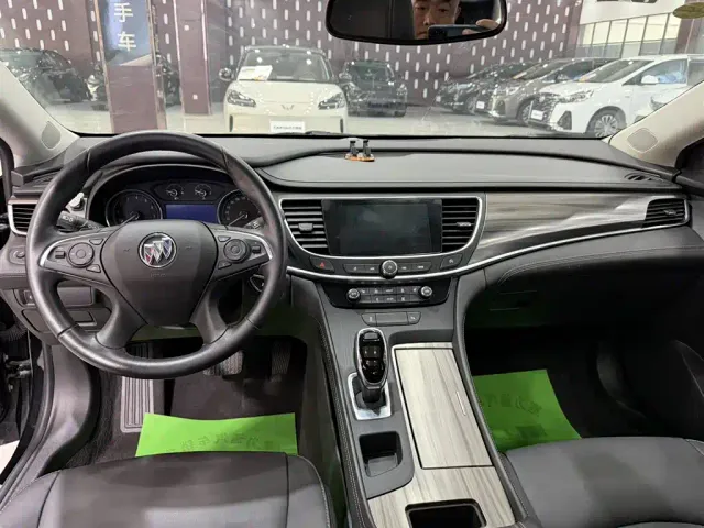 Buick LaCrosse — Фото автомобиля 9