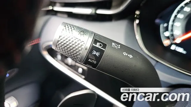 Genesis GV70 — Фото автомобиля 28