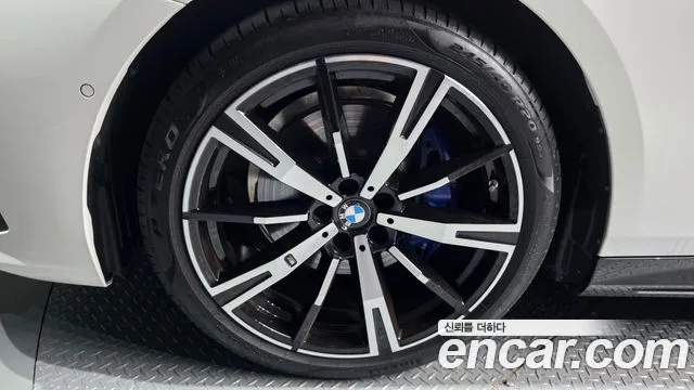 BMW 5-Series 5 серия (G60) 530i xDrive M Sport — Фото автомобиля 4