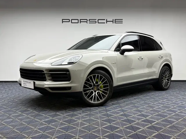 Фотография автомобиля — Porsche Cayenne