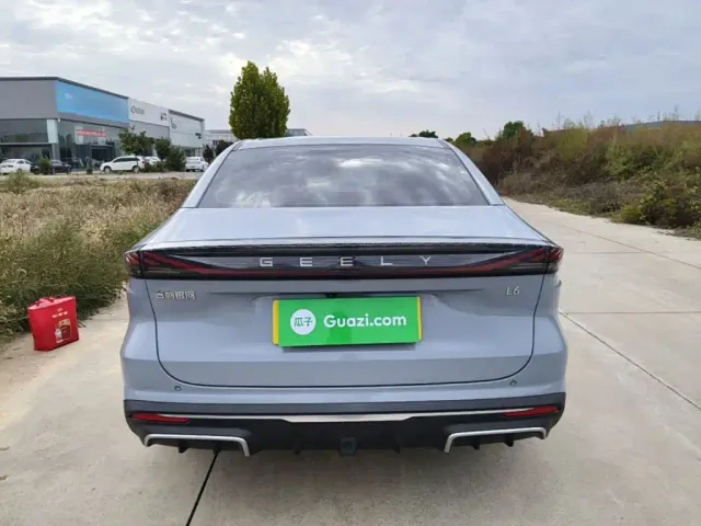 Geely Galaxy L6 — Фото автомобиля 5