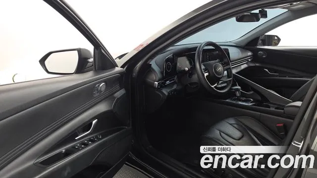 Hyundai Avante CN7 — Фото автомобиля 14