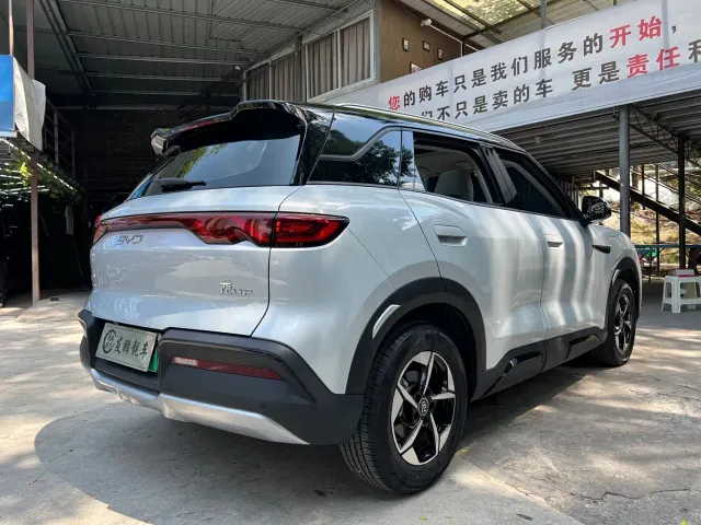 BYD Yuan UP — Фото автомобиля 21