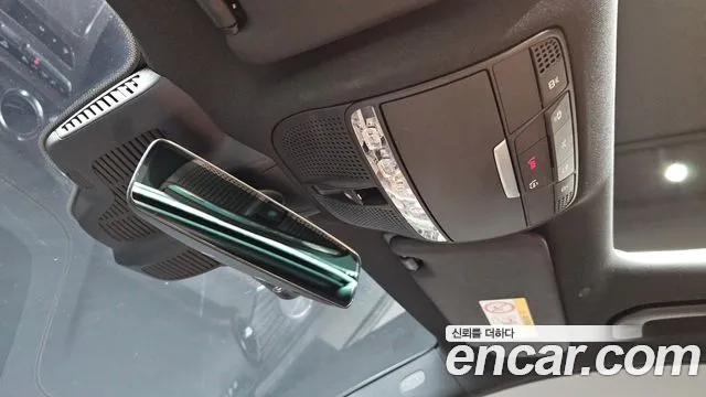 Mercedes-Benz E-Class — Фото автомобиля 17