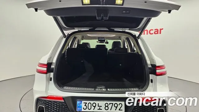 Genesis GV70 2.5T Бензин 2WD — Фото автомобиля 17