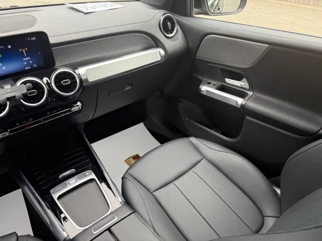 Mercedes-Benz GLB-Class — Фото автомобиля 16