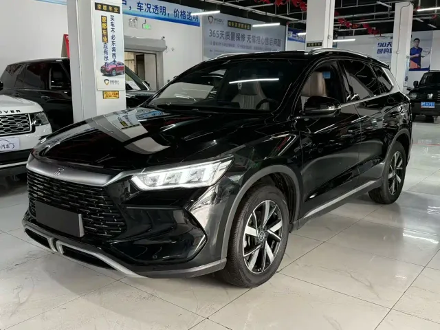 Фотография автомобиля — BYD Song Pro