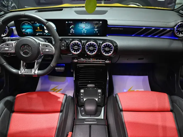 Mercedes-Benz CLA-Class AMG — Фото автомобиля 21