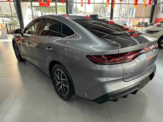 BYD Qin L — Фото автомобиля 7