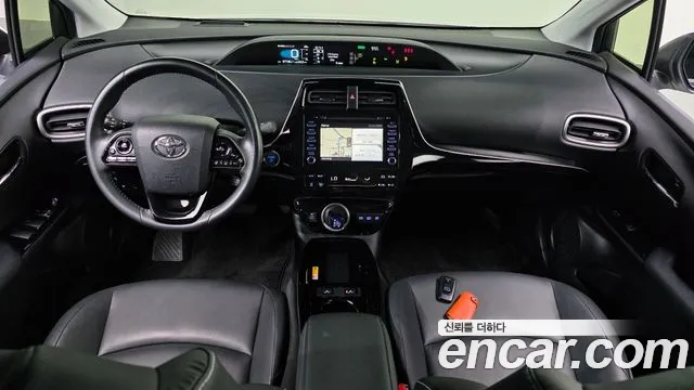 Toyota Prius — Фото автомобиля 7