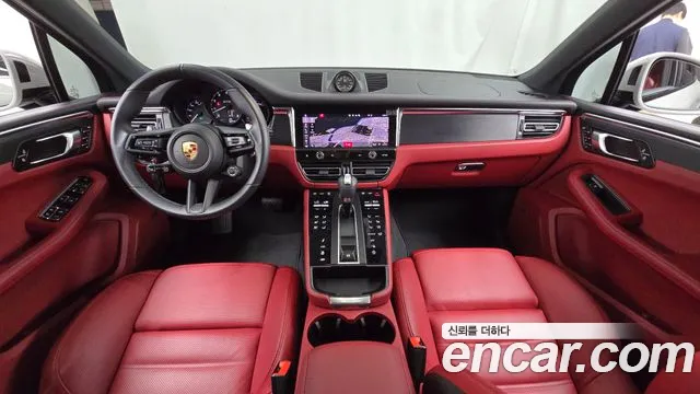 Porsche Macan — Фото автомобиля 6