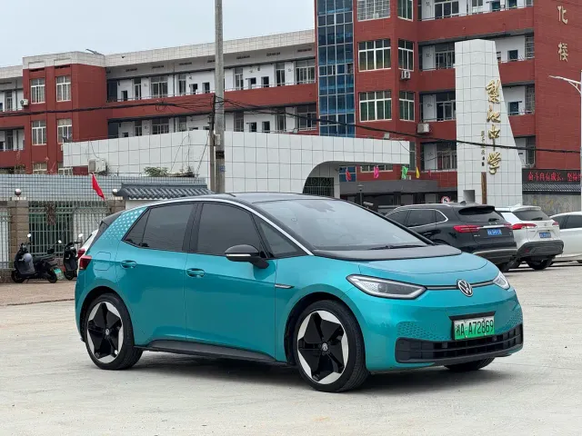Volkswagen ID.3 — Фото автомобиля 3