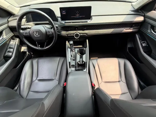 Honda Accord — Фото автомобиля 14