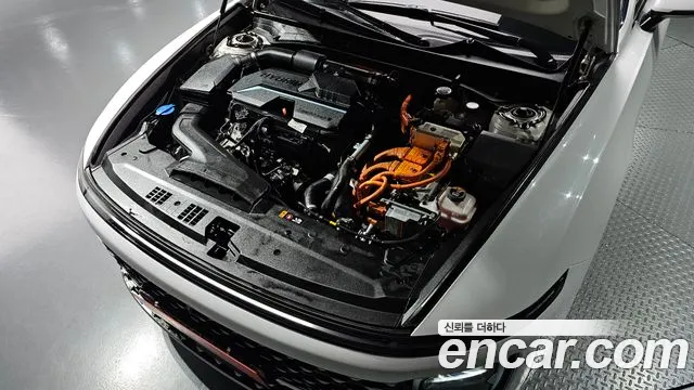 Hyundai Grandeur GN7 — Фото автомобиля 9