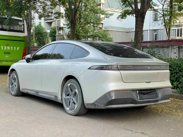 Dongfeng eπ 007 — Фото автомобиля 11