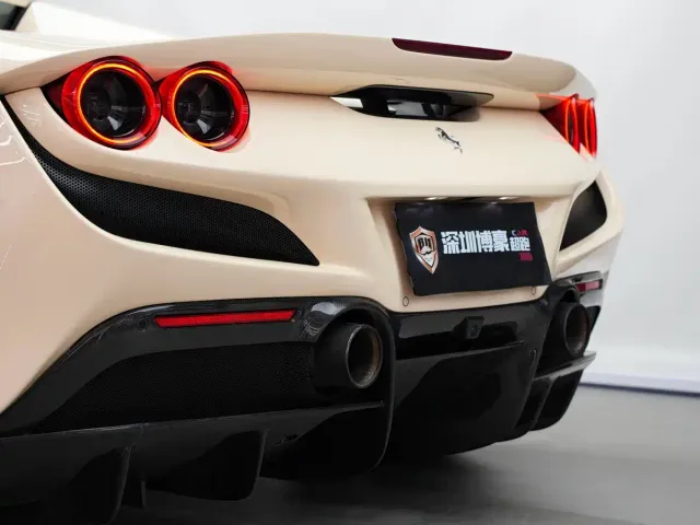 Ferrari F8 — Фото автомобиля 9