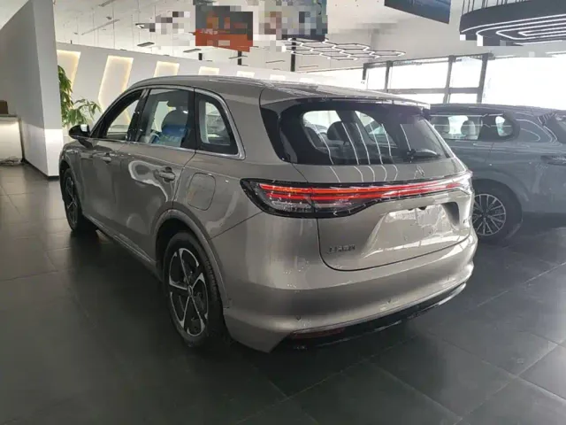 Shangjie SUV — Фото автомобиля 4