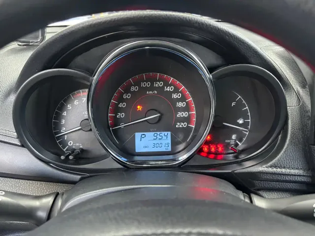 Toyota Vios FS — Фото автомобиля 16