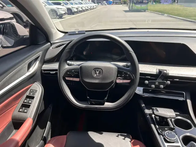 Changan Eado — Фото автомобиля 6