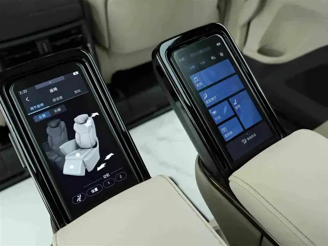Toyota Vellfire — Фото автомобиля 17