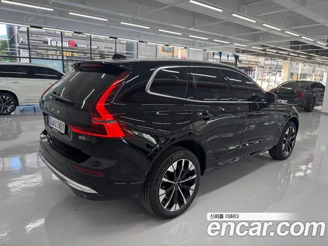Вольво XC60 — Фото автомобиля 2