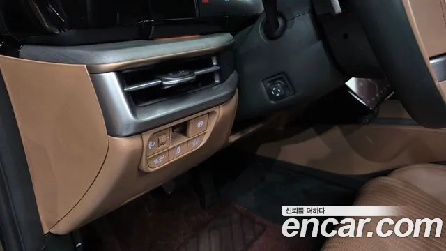 Hyundai Grandeur GN7 — Фото автомобиля 25