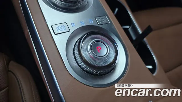 Genesis GV70 — Фото автомобиля 9